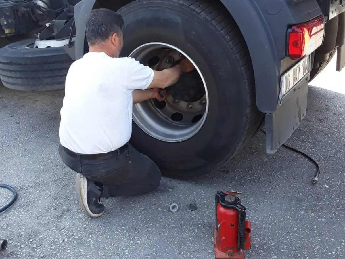 Başkale Oto Lastikçi